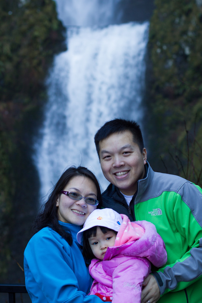 Gia Đình đi Multnomah Falls đầu năm